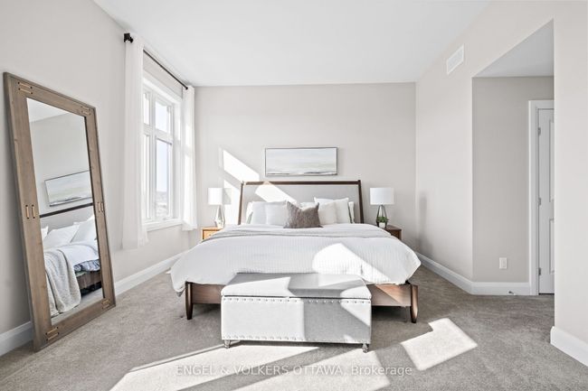 399 Longworth Ave, House other with 5 bedrooms, 4 bathrooms and 3 parking in Gloucester ON | Image 24