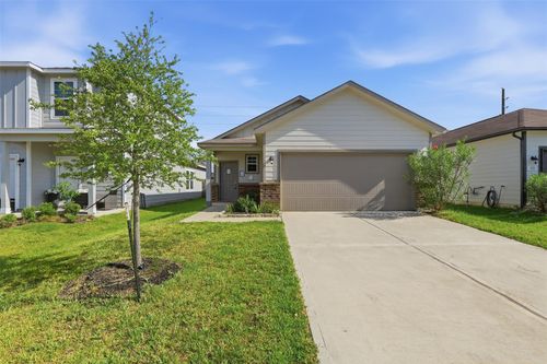 331 Century Farm Dr, Crosby, TX, 77532-2739 | Card Image