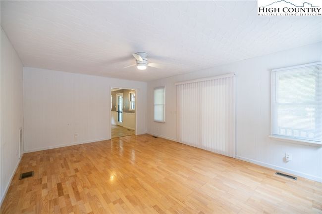 337 Pioneer Rdg, House other with 3 bedrooms, 2 bathrooms and null parking in Sparta NC | Image 14
