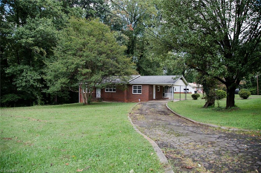 University Pkwy, Rural Hall, NC 27045