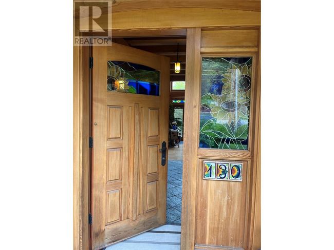 130 8 Th St, House other with 2 bedrooms, 3 bathrooms and null parking in Kaslo BC | Image 24