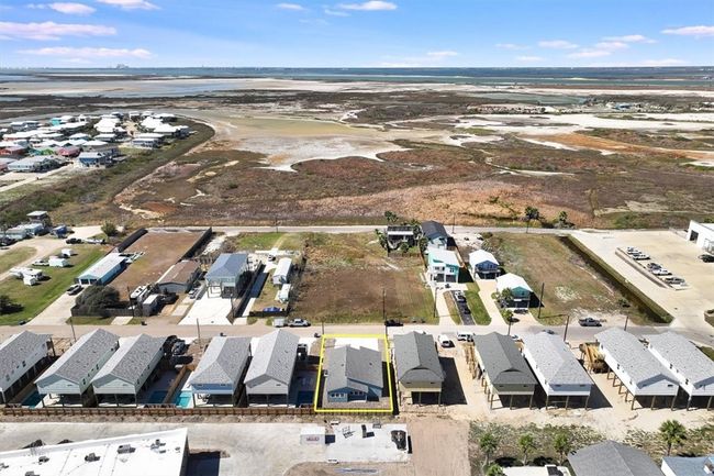 1931 Eskridge St, House other with 4 bedrooms, 2 bathrooms and null parking in Port Aransas TX | Image 37