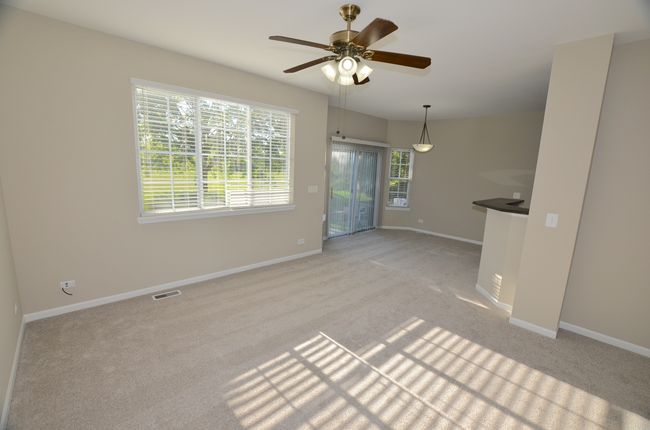 1211 Townes Cir, Townhouse with 3 bedrooms, 4 bathrooms and 2 parking in Aurora IL | Image 13