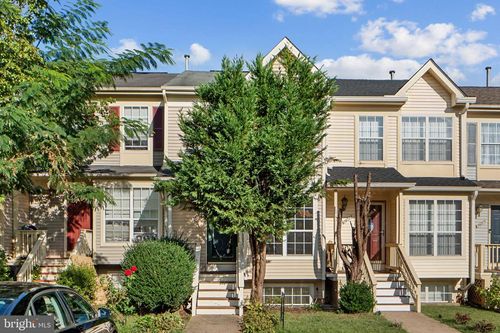 14111 Autumn Cir, CENTREVILLE, VA, 20121-3855 | Card Image