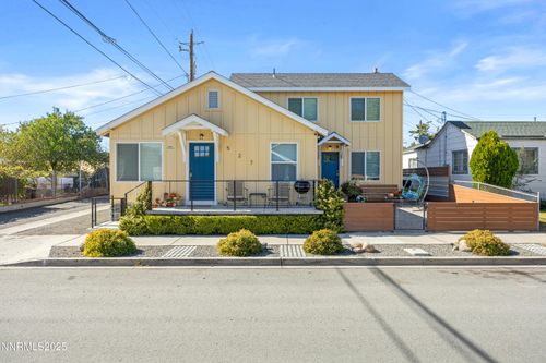 527 10th St, Sparks, NV, 89431-0811 | Card Image