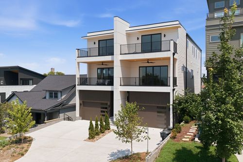 4700 Kentucky Ave, Nashville, TN, 37209-2208 | Card Image
