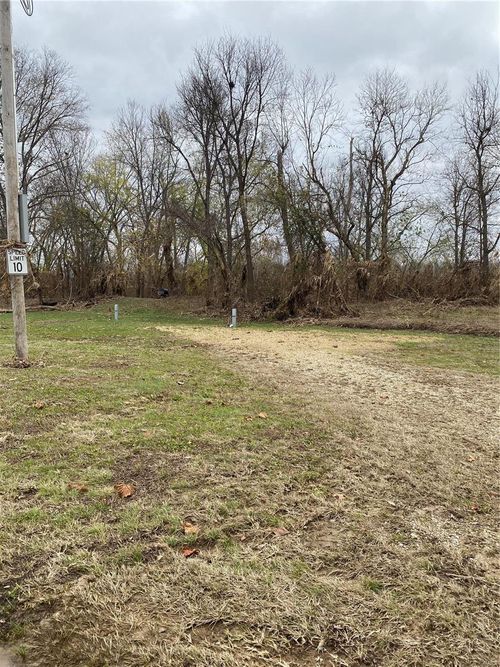 55 Gasconade Get Away Rv Park, Vienna, MO, 65582 | Card Image