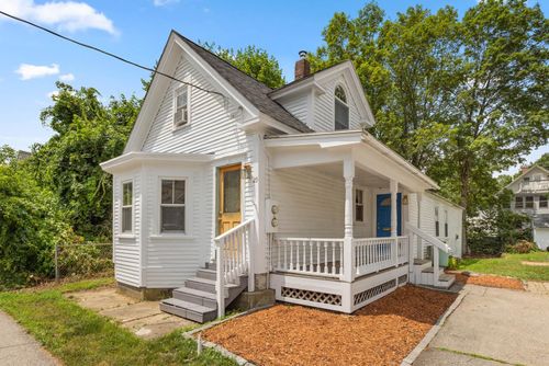 23 Pine St, Rochester, NH, 03867-2220 | Card Image