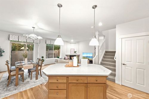 12211 Ne 103rd Ln, Kirkland, WA, 98033-8845 | Card Image