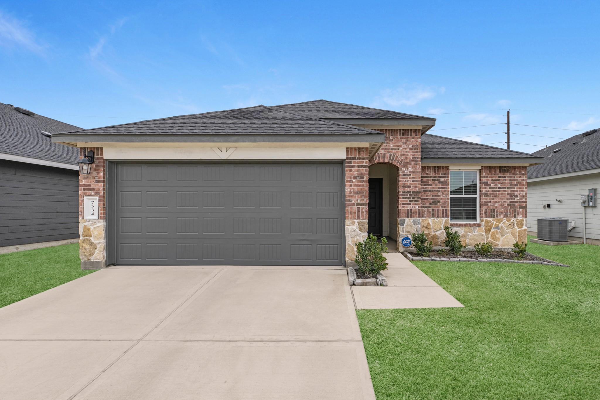 Residential Lease in Rosharon 3