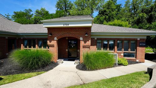 5724 Signal Hill Ct, Milford, OH, 45150-1483 | Card Image