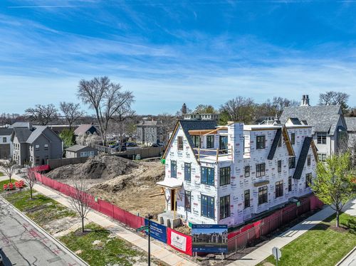 103 S Webster St, Naperville, IL, 60540 | Card Image