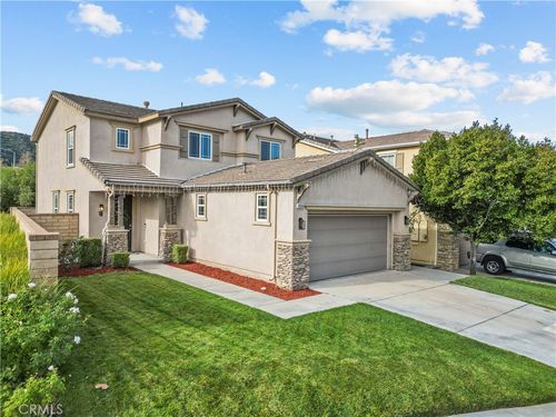 19904 Holly Dr, Santa Clarita, CA, 91350-3695 | Card Image