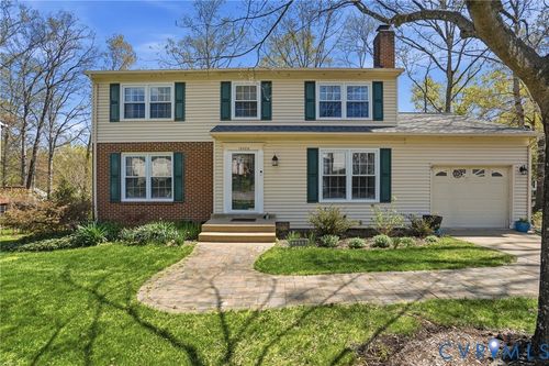 12008 Willowood Dr, Woodbridge, VA, 22192-1524 | Card Image