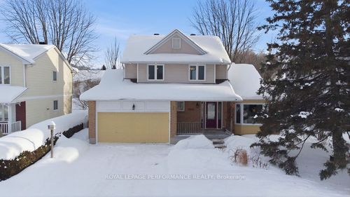 3084 Lemay Cir, Rockland, ON, K4K1A9 | Card Image