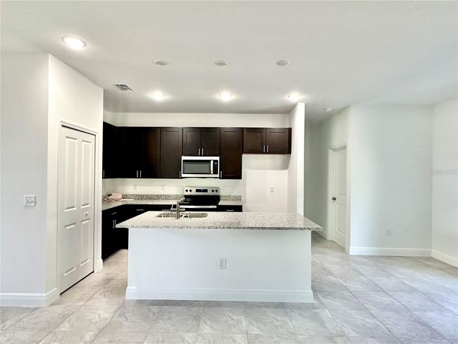 2645 Sw 155 Th Ln, House other with 4 bedrooms, 3 bathrooms and null parking in OCALA FL | Image 6