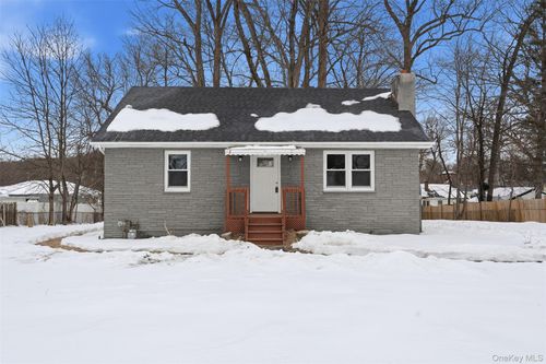 21 Janet Pl, Stony Point, NY, 10980-1805 | Card Image