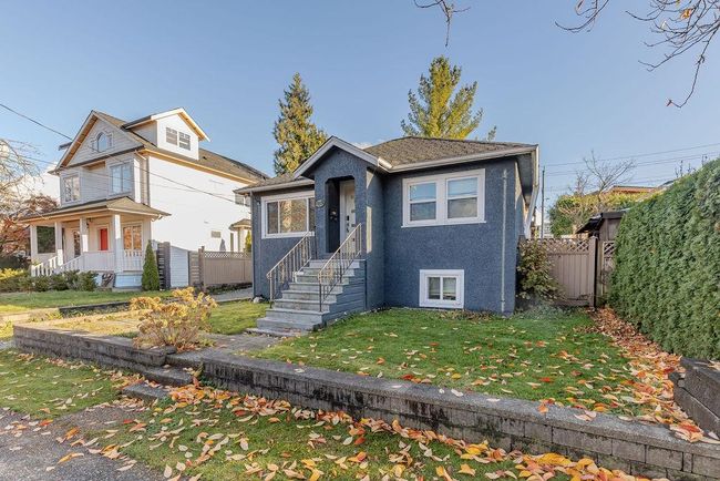 246 Osborne Avenue, House other with 6 bedrooms, 2 bathrooms and 4 parking in New Westminster BC | Image 28