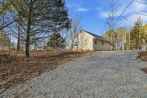 1770 Travis Boyd Rd, Mansfield, TN, 38236-2440 | Card Image