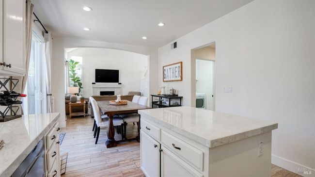 7654 12 Th Hole Dr, House other with 3 bedrooms, 3 bathrooms and 4 parking in Windsor CA | Image 10