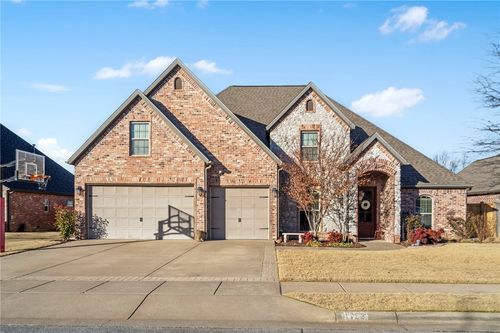4123 Willowbend Dr, Rogers, AR, 72758-4532 | Card Image
