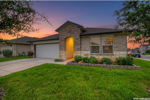 800 Bahia Pl, Seguin, TX, 78155-3379 | Card Image