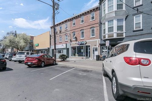 3-370 Broadway, Newburgh, NY, 12550-6441 | Card Image