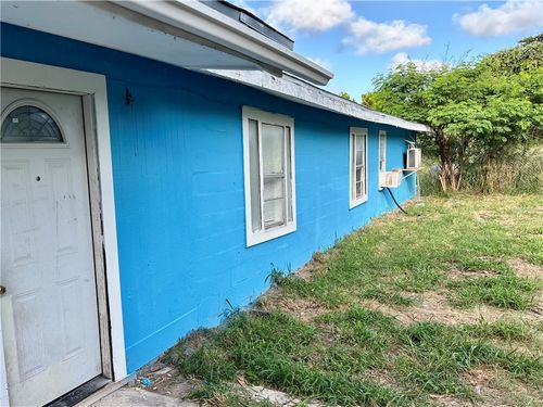 711 Lakeside Drive, Corpus Christi, TX, 78418 | Card Image