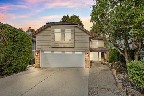 5395 Opal Pl, Richmond, BC, V7C5B4 | Card Image