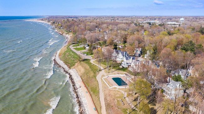 10571 Pinecone Trl, Condo with 3 bedrooms, 3 bathrooms and null parking in South Haven MI | Image 35