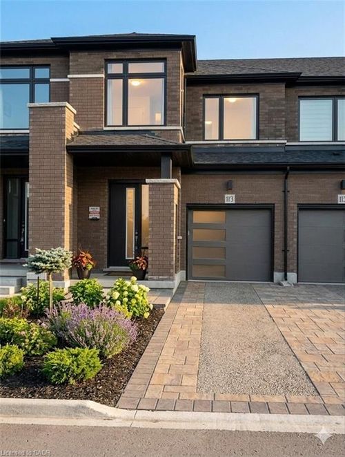 113 Manuel Street, Stratford, ON, N5A0M1 | Card Image