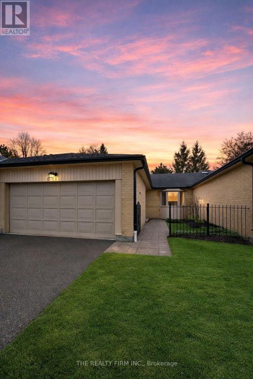 6-93 Pine Valley Gate, London South (South N), ON, N6H1L7 | Card Image