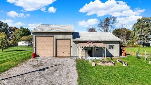 940 1090, Fountaintown, IN, 46130-9730 | Card Image