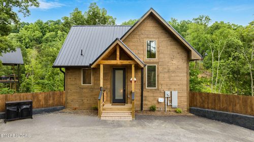 232 Jolene Way, Sevierville, TN, 37876 | Card Image
