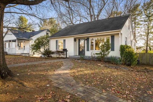 2228 Mount Vernon St, WAYNESBORO, VA, 22980-2028 | Card Image