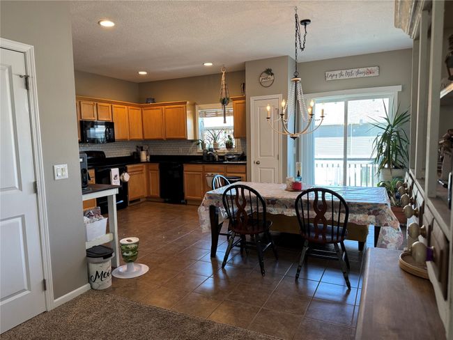 223 Se Booth Ave, Condo with 3 bedrooms, 3 bathrooms and null parking in Waukee IA | Image 6