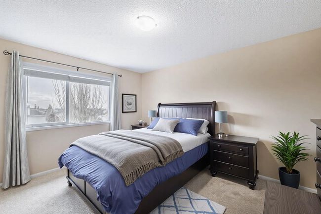 10 Somerglen Crescent Sw, House other with 4 bedrooms, 3 bathrooms and 4 parking in Calgary AB | Image 15