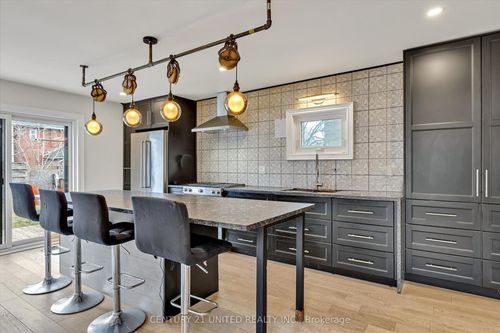 508 Sherbrooke St, Peterborough, ON, K9J2P3 | Card Image