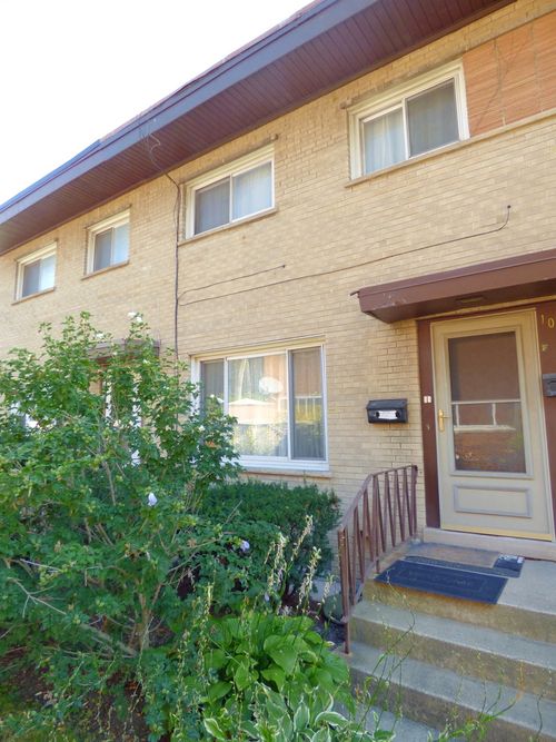 unit-f-10077 Frontage Rd, Skokie, IL, 60077-1076 | Card Image