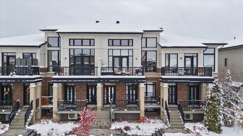 111 Poplin St, Manotick, ON, K4M0G7 | Card Image