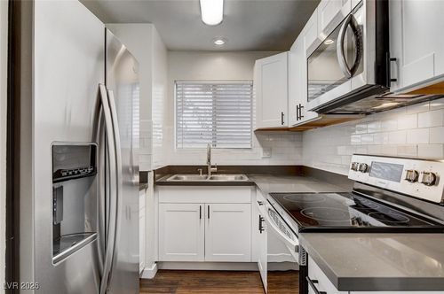 b-5023 Spencer St, Las Vegas, NV, 89119-2176 | Card Image
