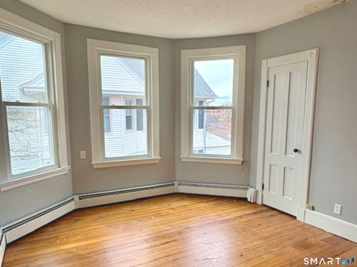 2-17 Wilford Ave, Branford, CT, 06405-3822 | Card Image