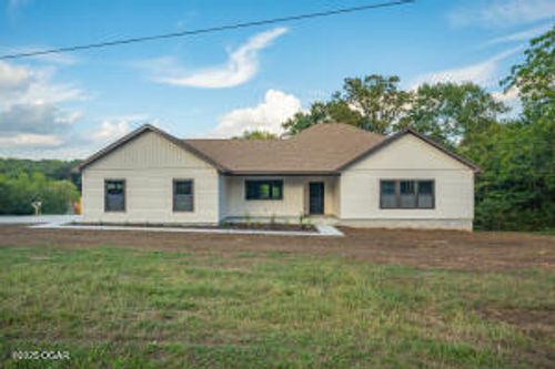 17 Builders Ln, Anderson, MO, 64831-6004 | Card Image