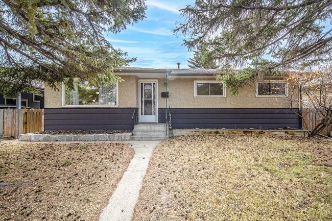 4124 Brisebois Drive Nw, Home with 3 bedrooms, 2 bathrooms and 2 parking in Calgary AB | Image 1