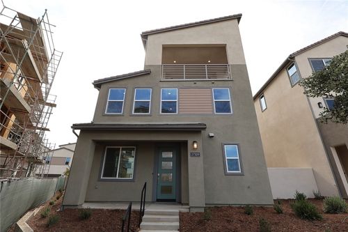 27309 Bear Paw Ln, Valencia, CA, 91381-0810 | Card Image