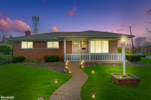 34489 Coachwood Drive, Sterling Heights, MI, 48312 | Card Image