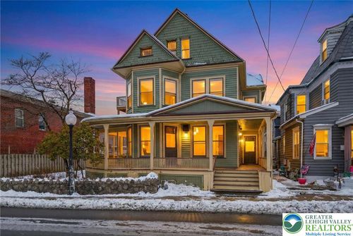 28 S 1st St, Bangor, PA, 18013-2612 | Card Image