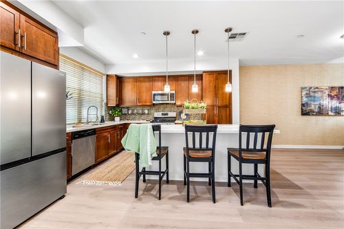 664 Colorado Cir, Carson, CA, 90745-2855 | Card Image