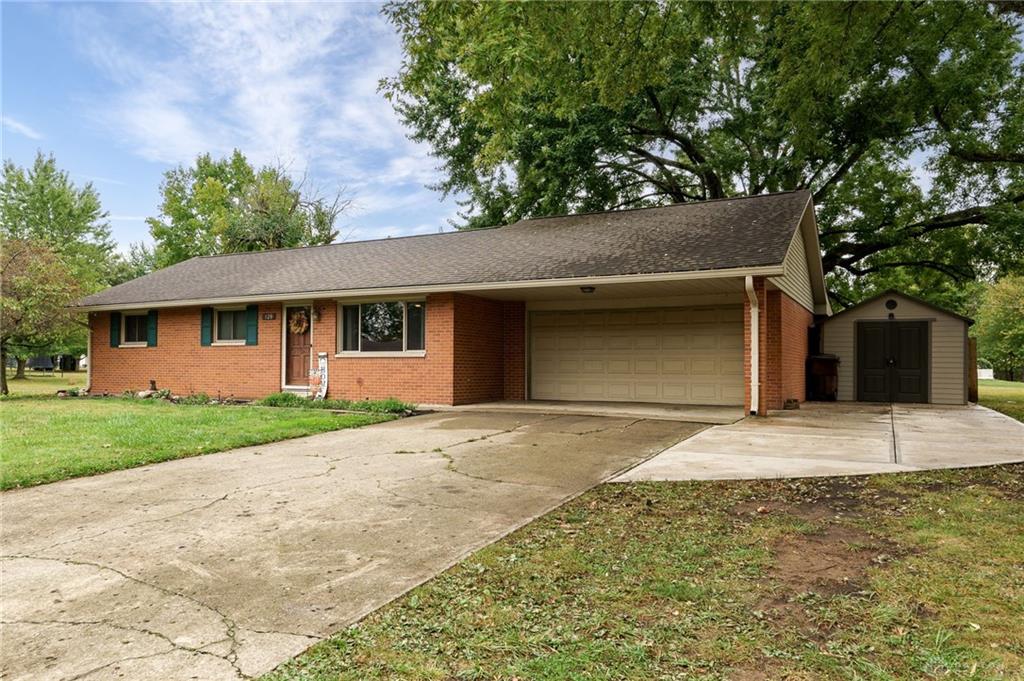 Windmere Dr, Troy, OH 45373