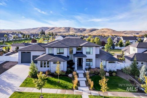 8649 W Mirror Pond Dr, Boise, ID, 83714-2230 | Card Image